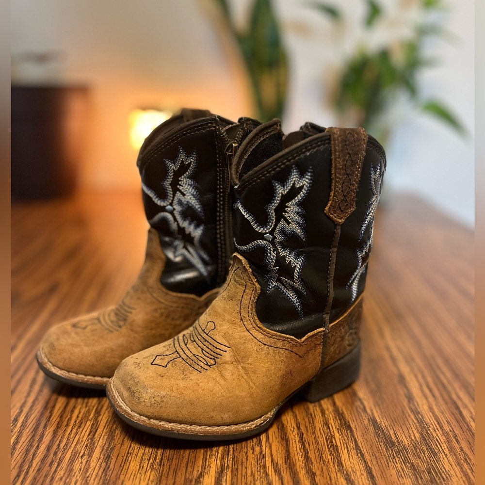 Boys Ariat Tombstone Cowboy Boots